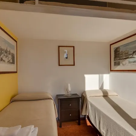 Monti Apartment *